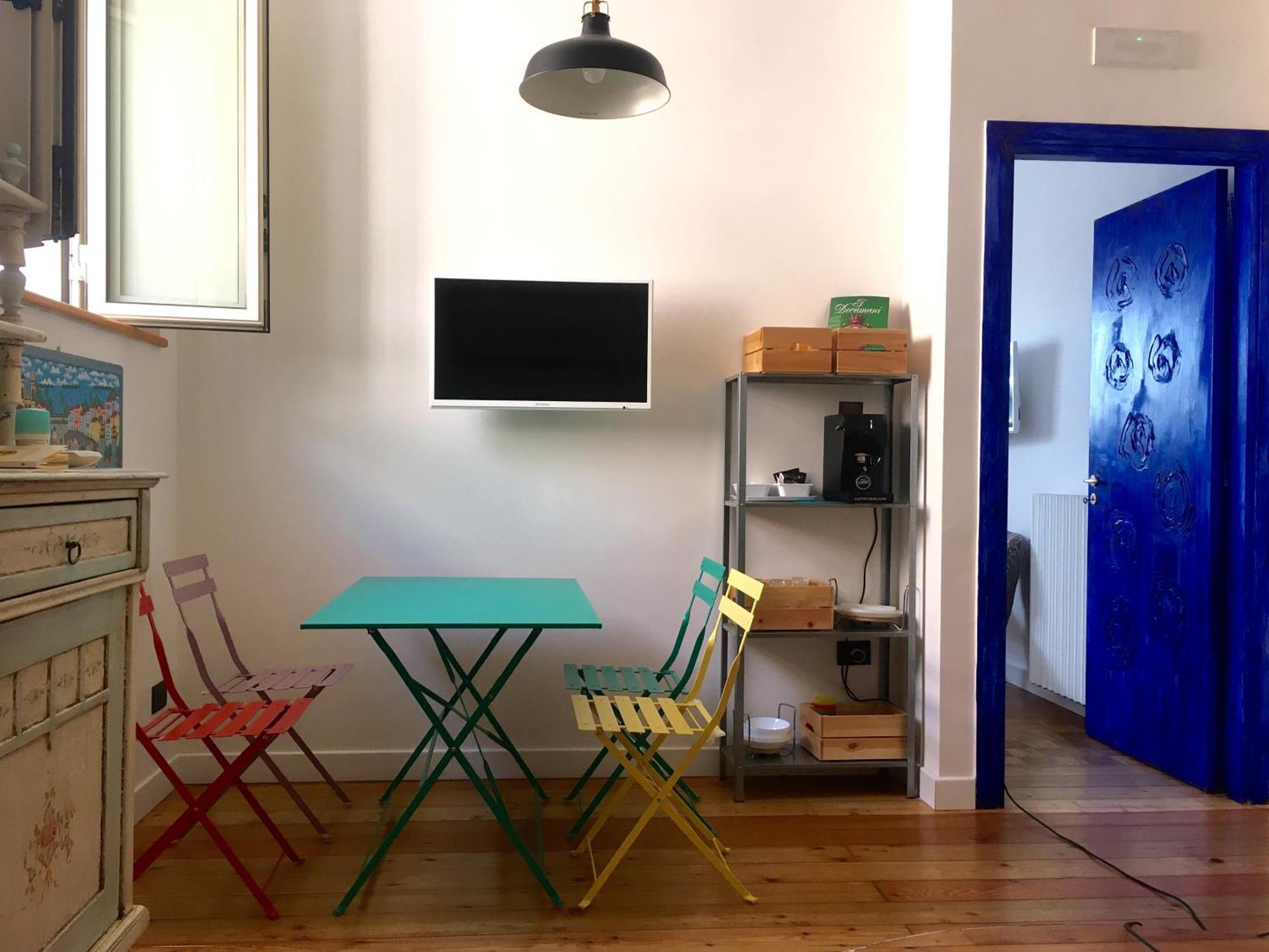 Mansarda Bellini Apartment Naples Bilik gambar